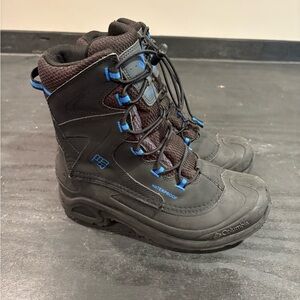 Columbia Kids Waterproof Black and Blue Boots size 6